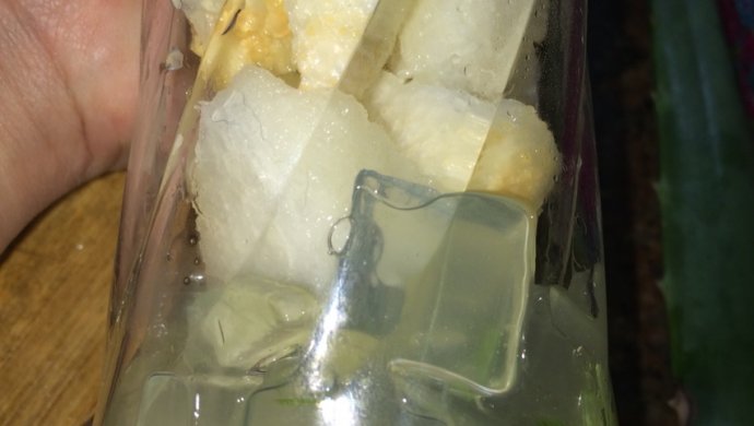 芦荟雪梨汁