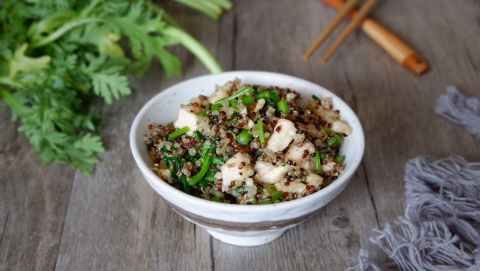 茼蒿鸡肉藜麦饭