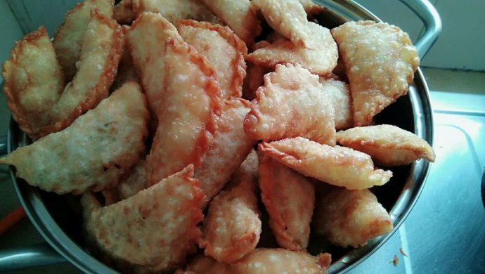 清明角~炸咸饺子