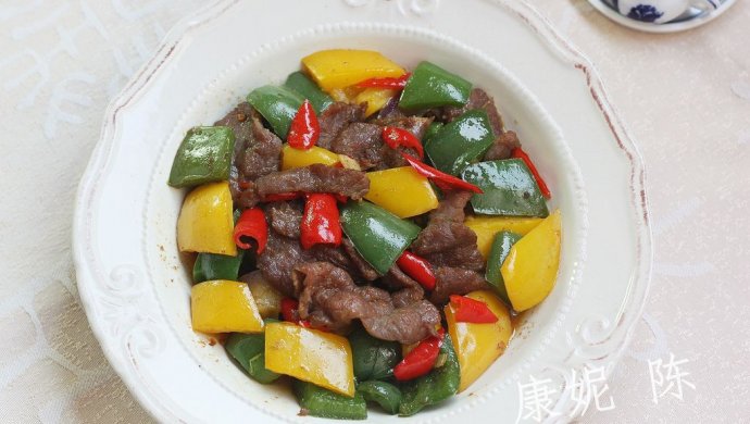 箐选酱油试用之四【青椒炒牛肉】