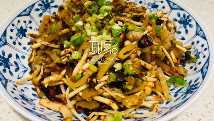 春之美味～酸菜凉拌折耳根