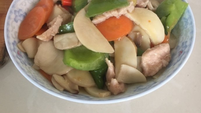 鸡腿菇