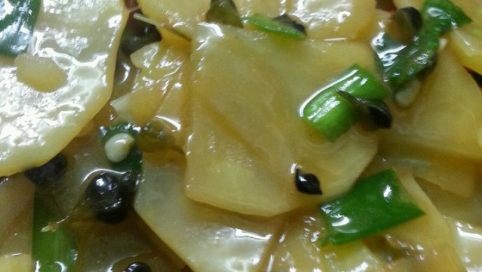 干巴菌韭菜花炒土豆