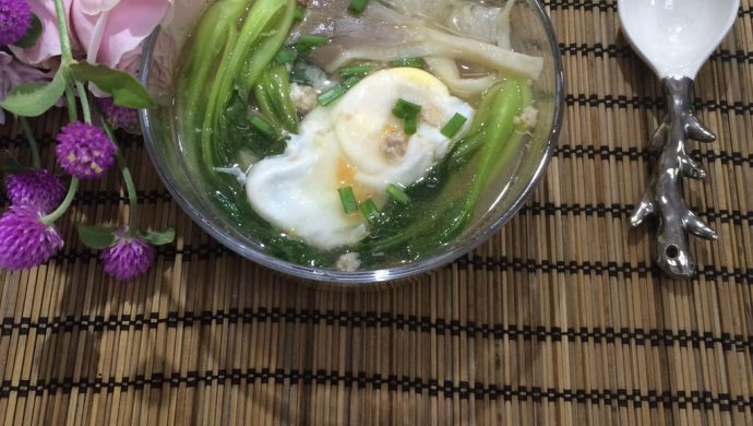 清淡蔬菜水波蛋