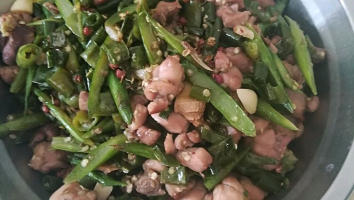 鲜竹笋尖椒鸡