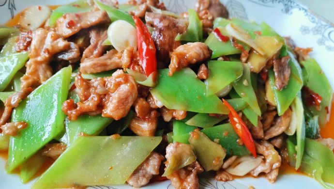 易上手超简单莴笋炒肉片
