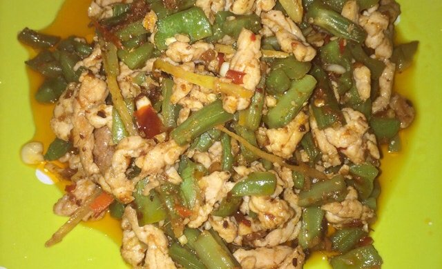 贡菜炒肉丝