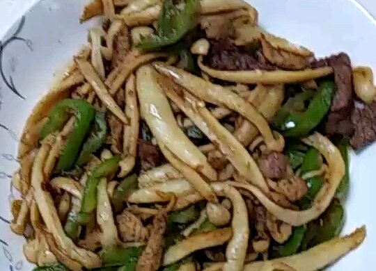 辣炒海鲜菇