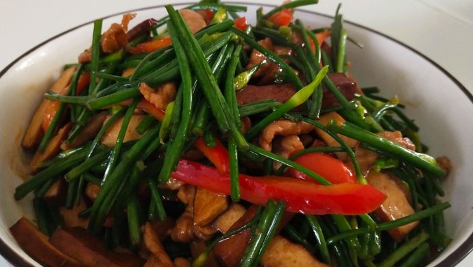 韭菜花肉丝炒酱干