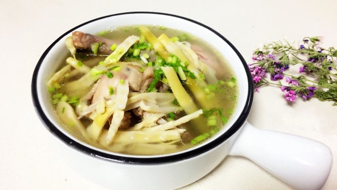 老母鸡笋尖汤