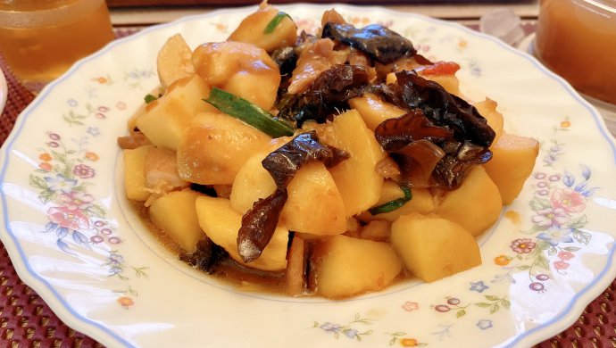 慈菇红烧肉片