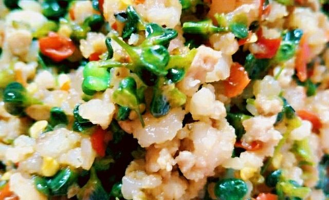 小米辣韭菜花炒肉沫