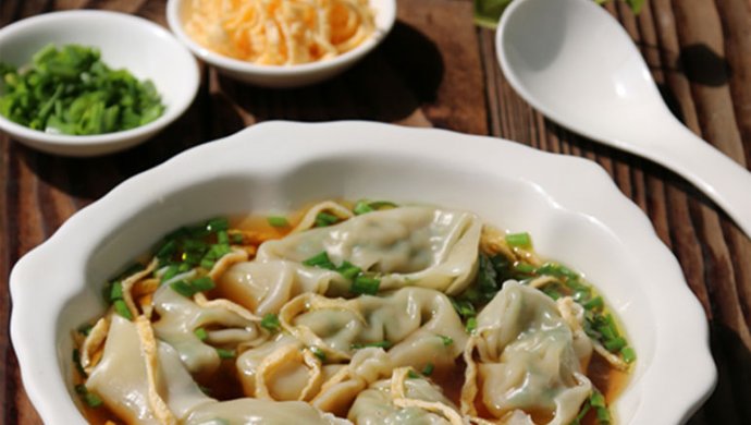 荠菜鲜肉馄饨