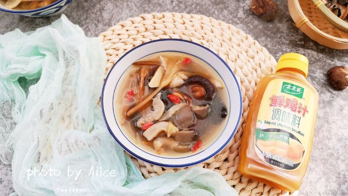 鸡汁菌菇汤