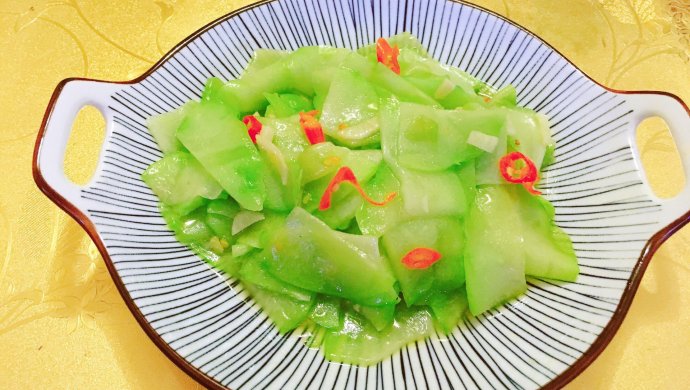 清炒洋丝瓜(佛手瓜)快手菜