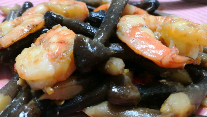 虾(瞎)炒鸡枞菌