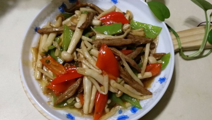 蚝油海鲜菇炒牛肉丝