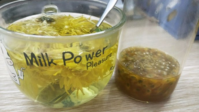 菊花蜂蜜百香果茶