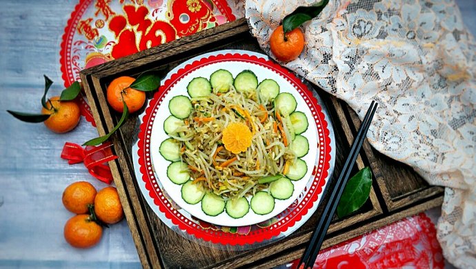 新年开胃凉拌菜:桔皮绿豆芽~