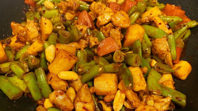 超级下饭的豆角山药鸡丁