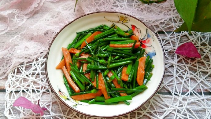 午餐肉炒韭菜花