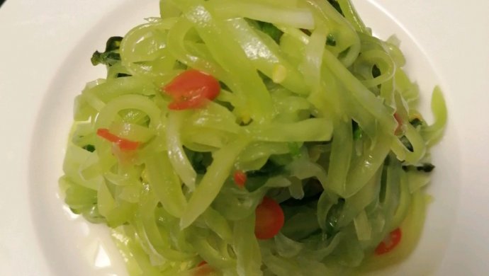 凉拌莴苣丝