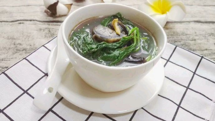 皮蛋苋菜汤