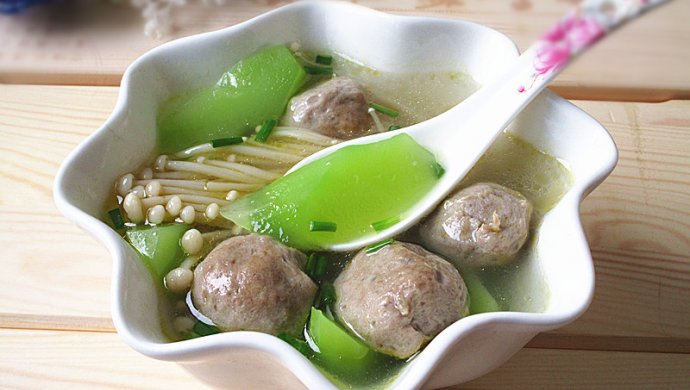 菌菇莴笋牛肉丸汤