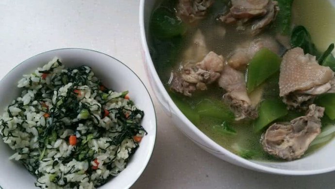 莴苣叶炒饭