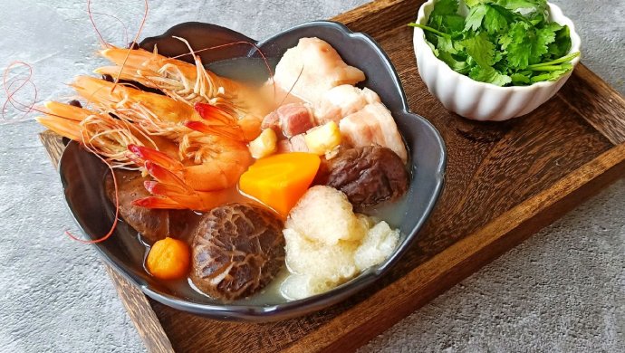 五福临门-- 鲜虾咸肉汤