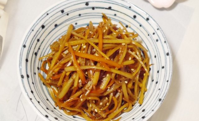金平牛蒡(きんぴらごぼう)