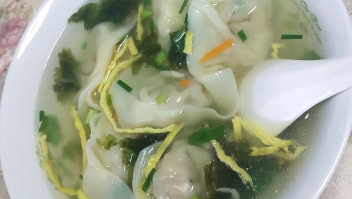 鲜肉笋尖馄饨