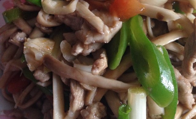 茶树菇炒肉