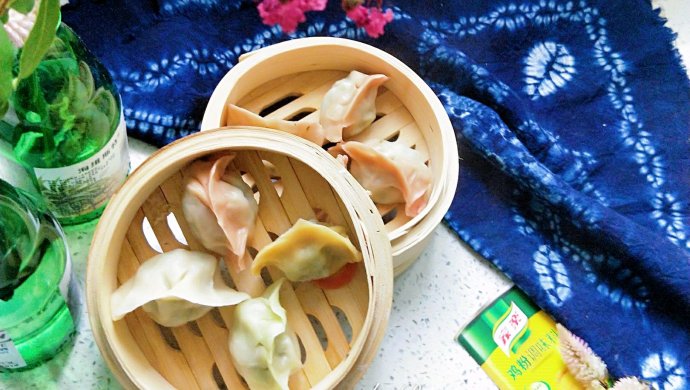 彩色蒸饺 小白菜鲜肉馅儿