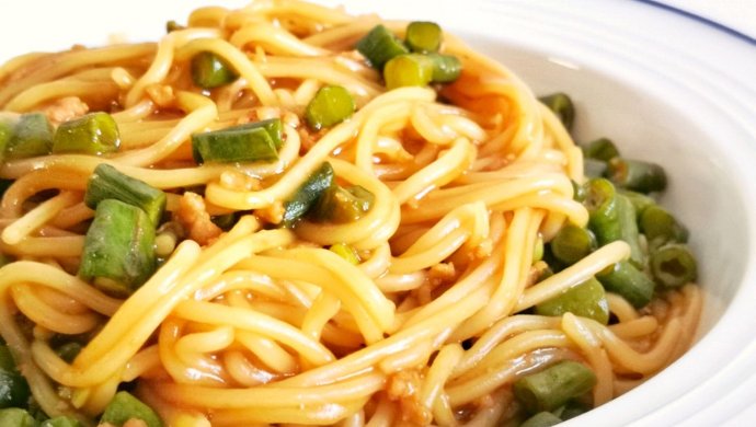 【家常做法】豆角肉沫焖面～夏日小清新