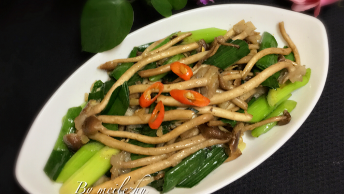 茶树菇炒蒜苗