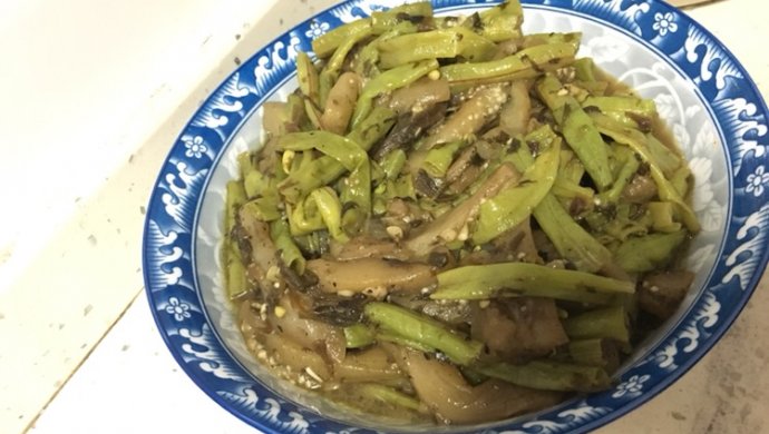 茄子豆角炒橄榄菜