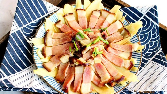 冬笋蒸腊肉