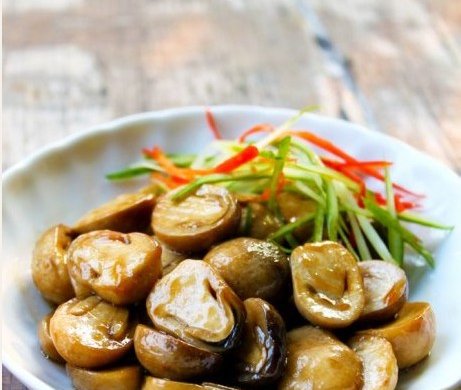蚝油草菇