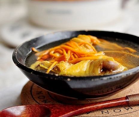 虫草菇炖鸡汤