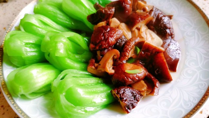 眼睛越吃越美！香菇小油菜