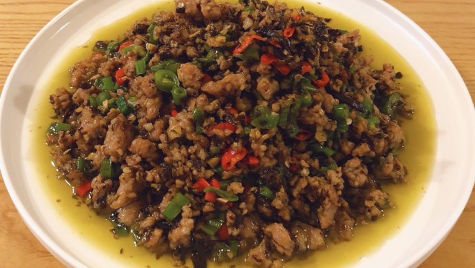 双椒肉碎橄榄菜