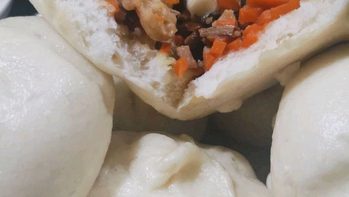 茶树菇肉包子
