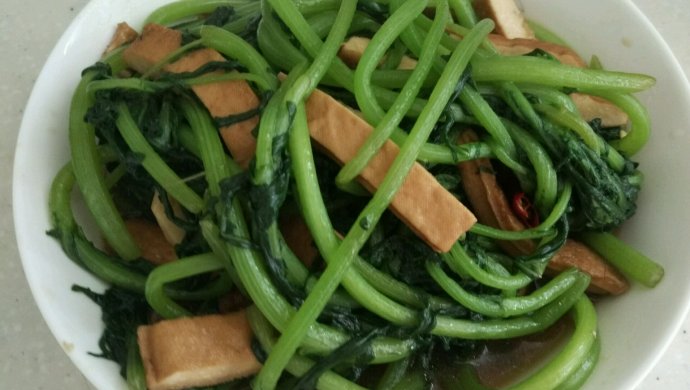 茼蒿烧豆干