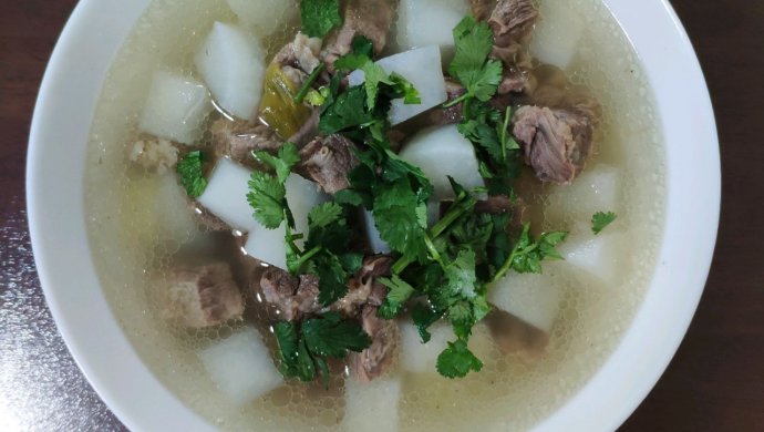 清炖牛肉萝卜，美味又美体