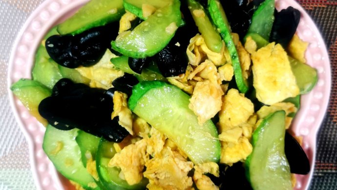 家常菜 素炒黄瓜木耳鸡蛋