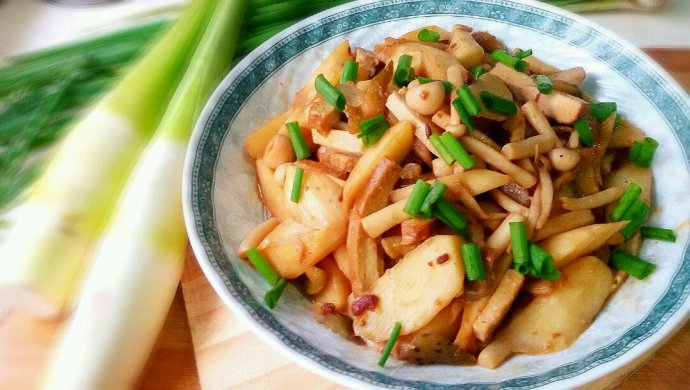 素炒茭白海鲜菇（超下饭）