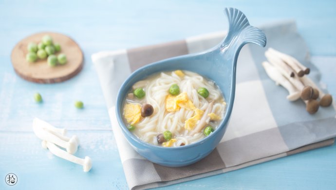 干贝菌菇鲜面汤