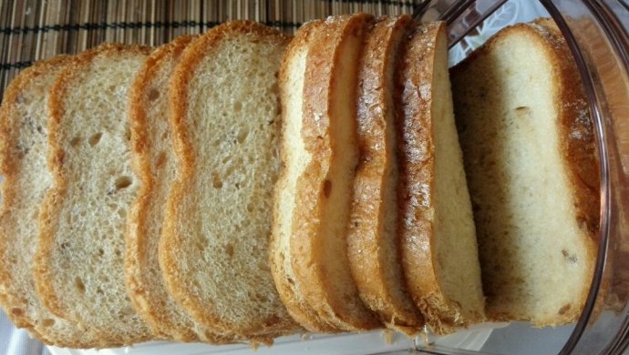 面包机制作瓜子仁面包