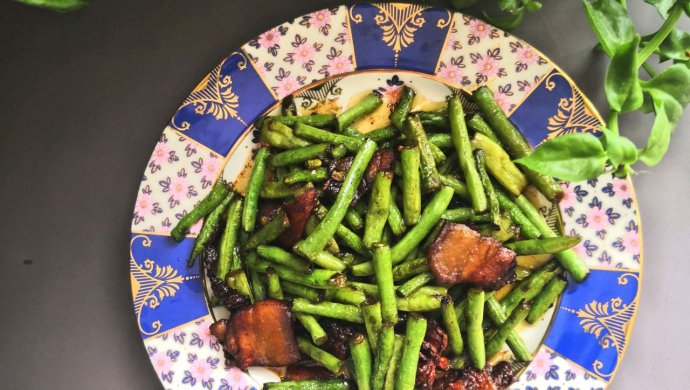 长豆角炒肉片